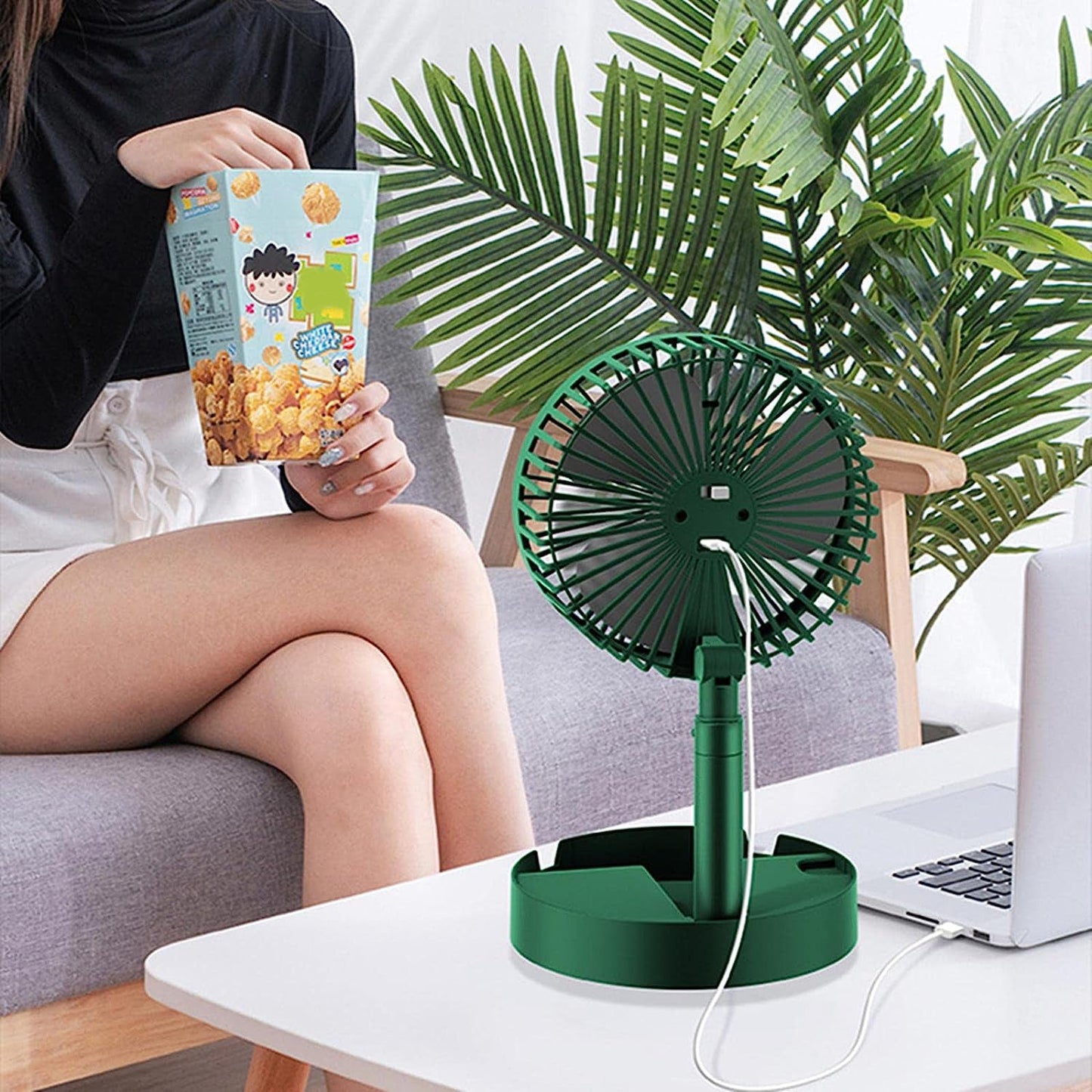 Telescopic Electric Desktop Fan – Foldable, Height Adjustable & Portable Table Fan (Battery Not Included)